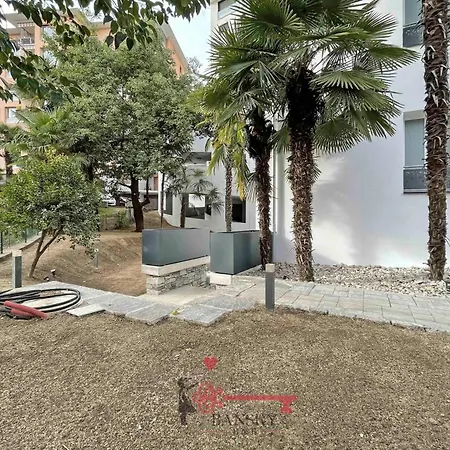 Sofia X 6pax 5min Station -by Easylife Swiss Apartament